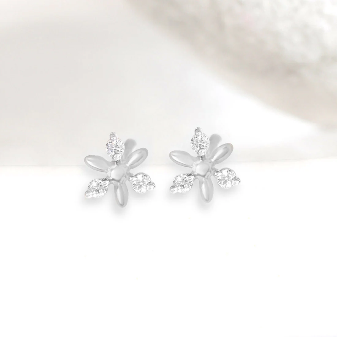 Artsy Floral Gold Lab-Grown Diamonds Earrings - Image 13
