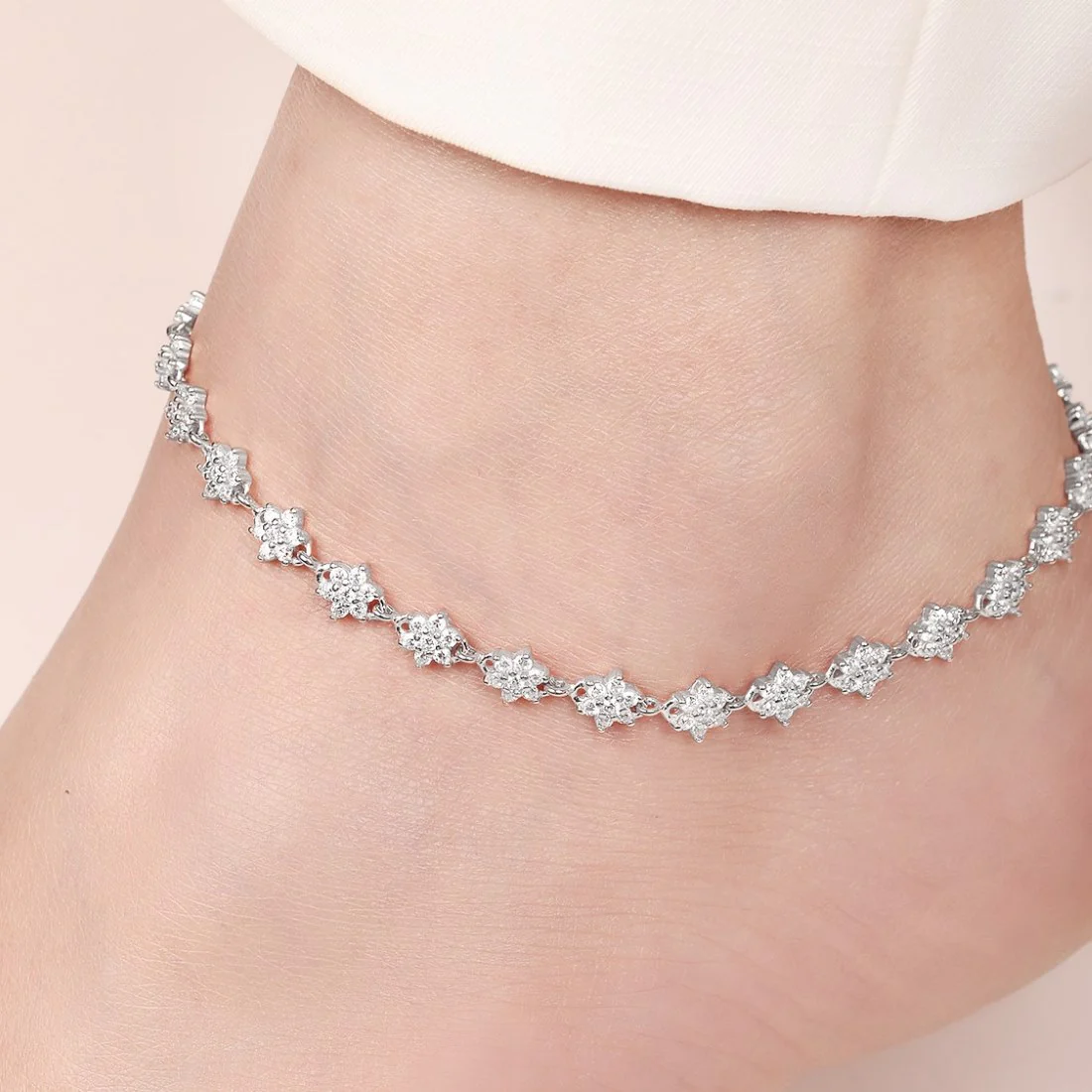 Blooming Beauty 925 Sterling Silver Rhodium-Plated Flower Anklet - Image 2