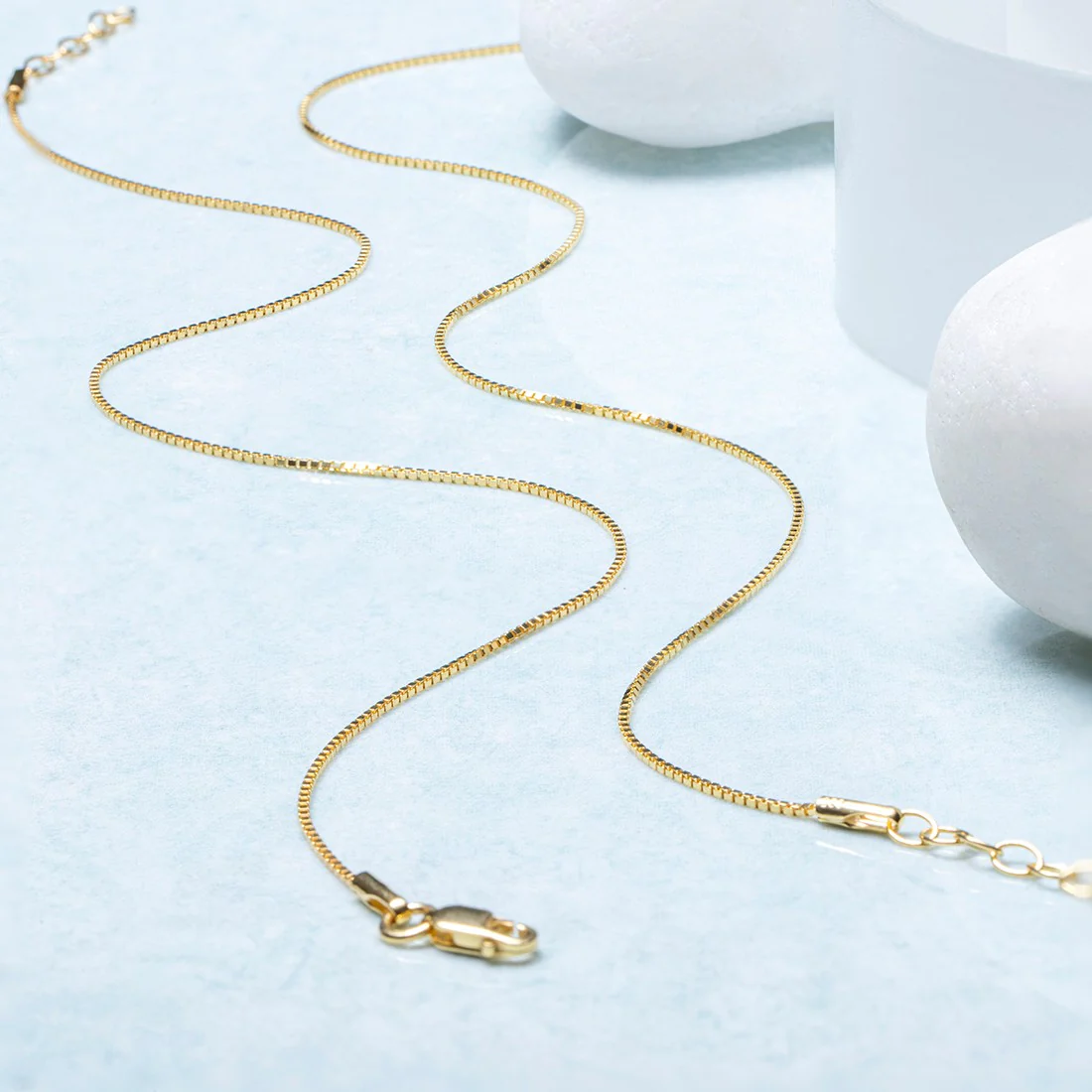 Everyday Gleam Box Chain Anklet - Image 4