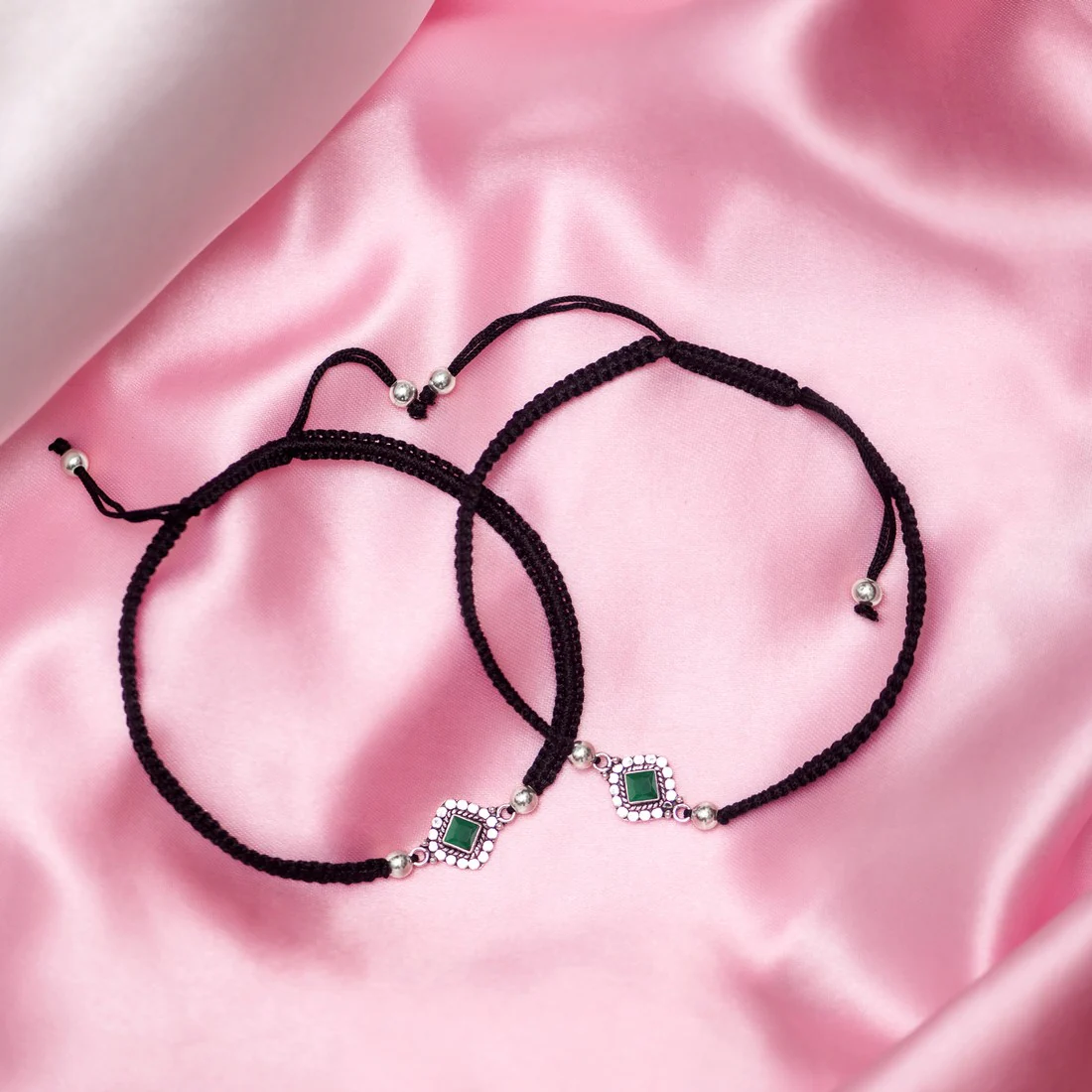 Contemporary Green Stone Rhodium Plated 925 Sterling Silver Drawstring Anklet - Image 2