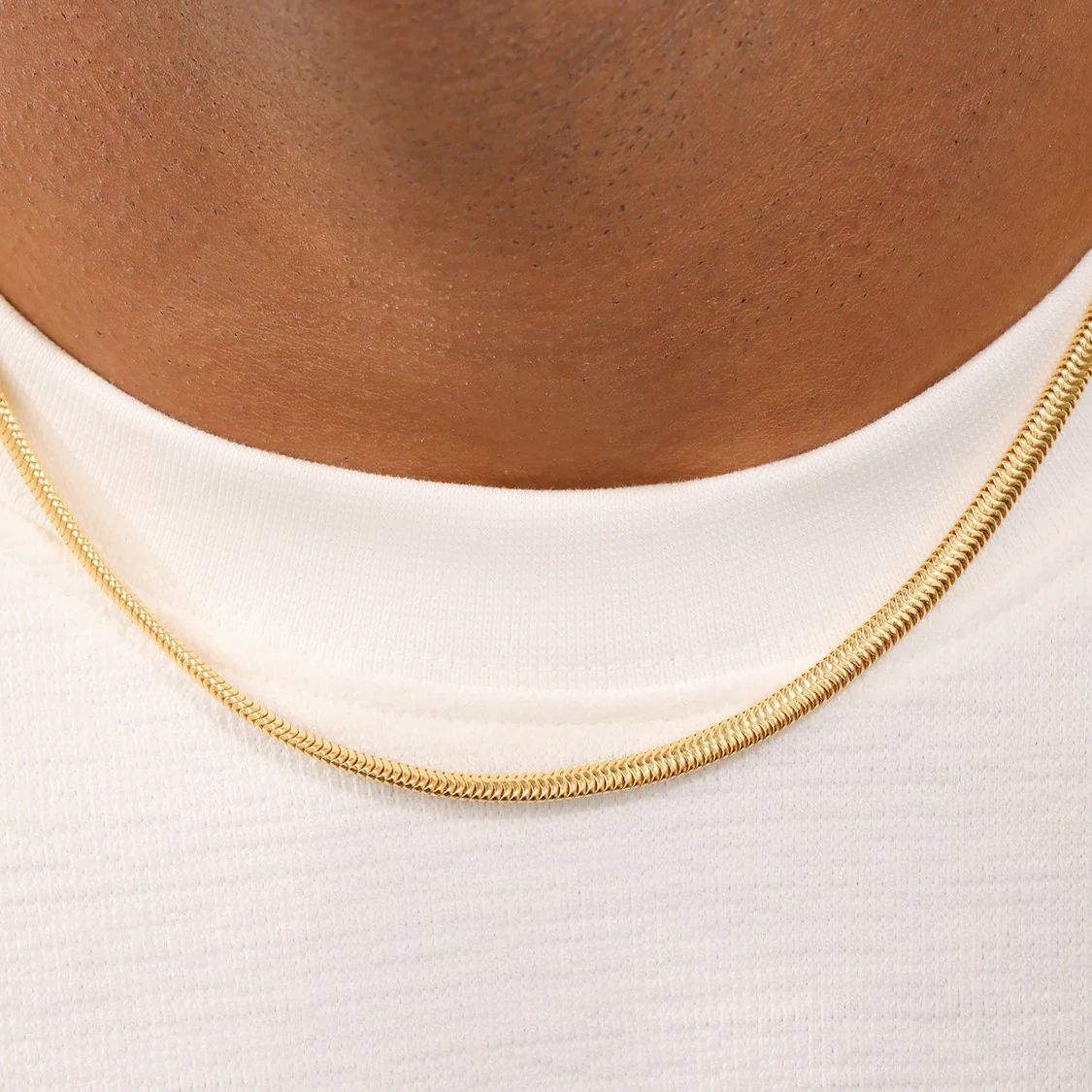 Effortless Elegance Men's Gold-Plated 925 Sterling Silver Snake Chain - Image 3