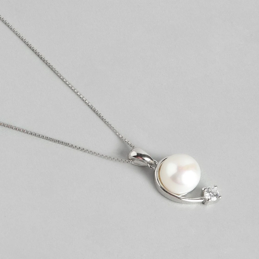 Elegant Pearl 925 Sterling Silver Rhodium Plated Jewellery Set - Image 7
