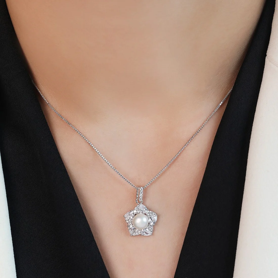 Eternal Blossoms 925 Sterling Silver Rhodium-Plated Flower Pendant with Chain - Image 2