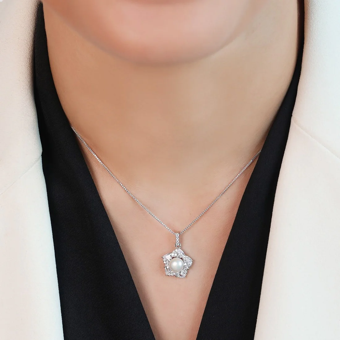 Eternal Blossoms 925 Sterling Silver Rhodium-Plated Flower Pendant with Chain - Image 3
