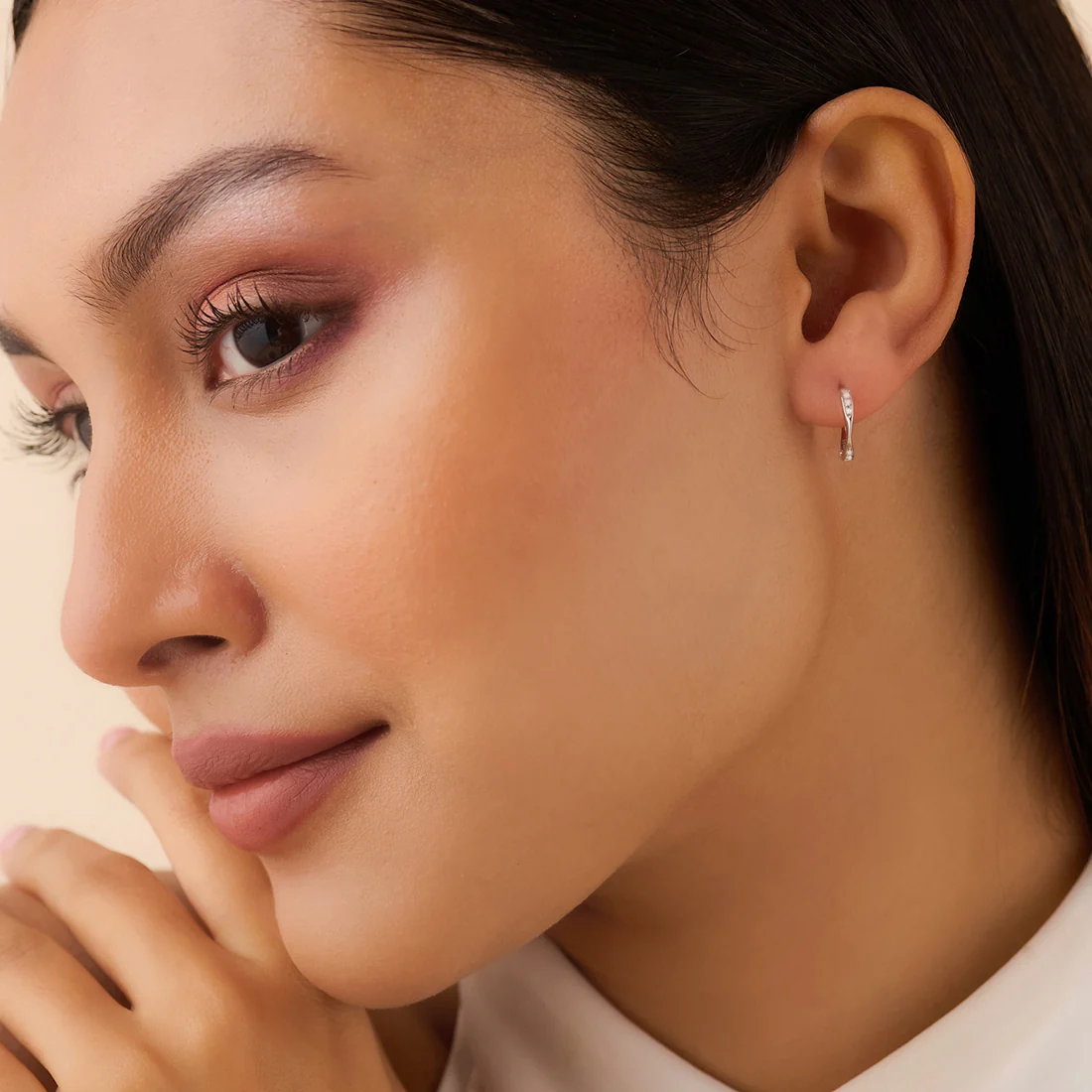 Curve of Grace Silver Hoop Rhodium Plated Earrings - Image 3