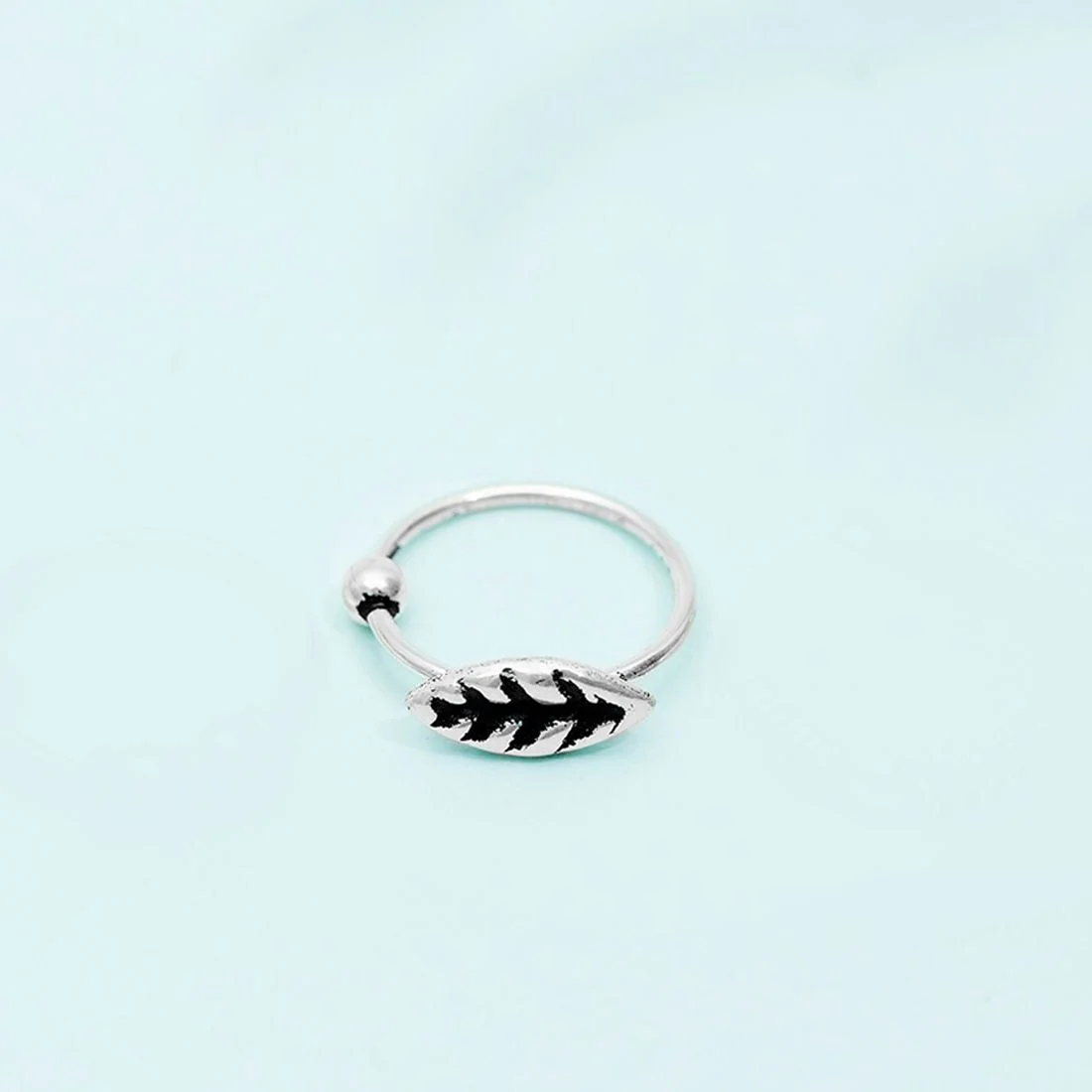 Leaf Shaped 925 Silver Nose Pin - Image 2