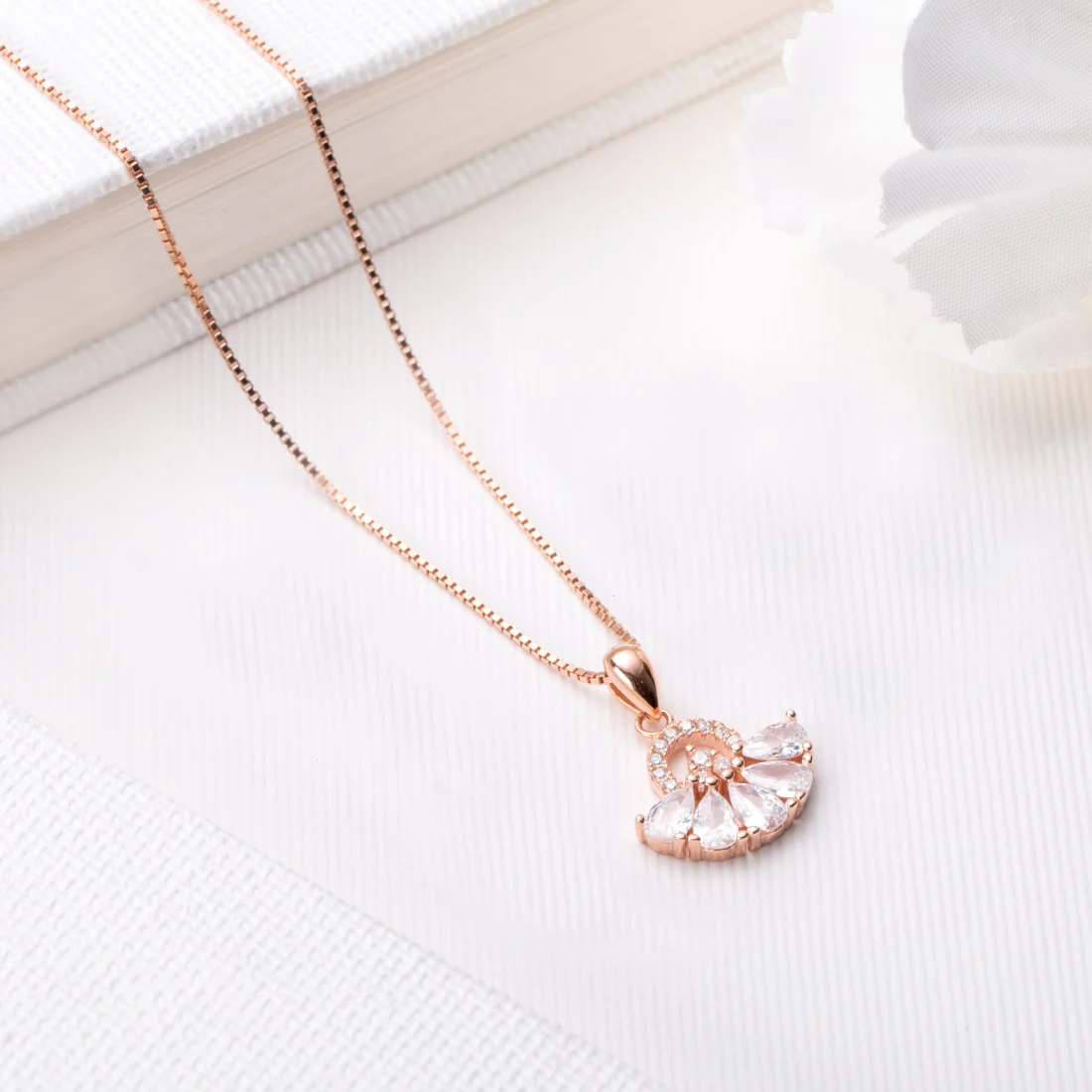 Radiant Bloom Rose Gold-Plated Cubic Zirconia 925 Sterling Silver Pendant with Chain
