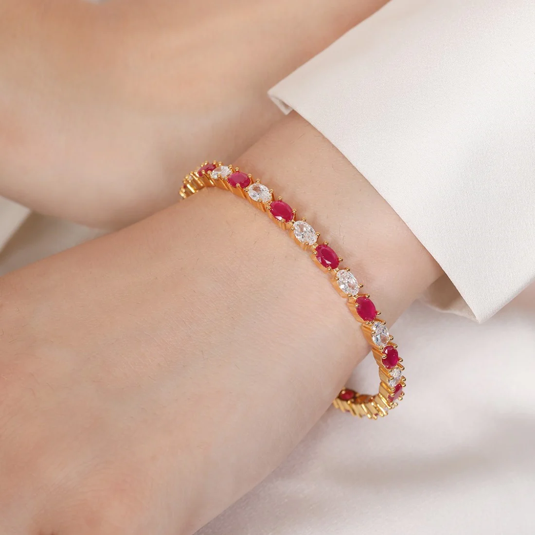 Radiant Elegance Gold-Plated Bangle in 925 Sterling Silver - Image 5