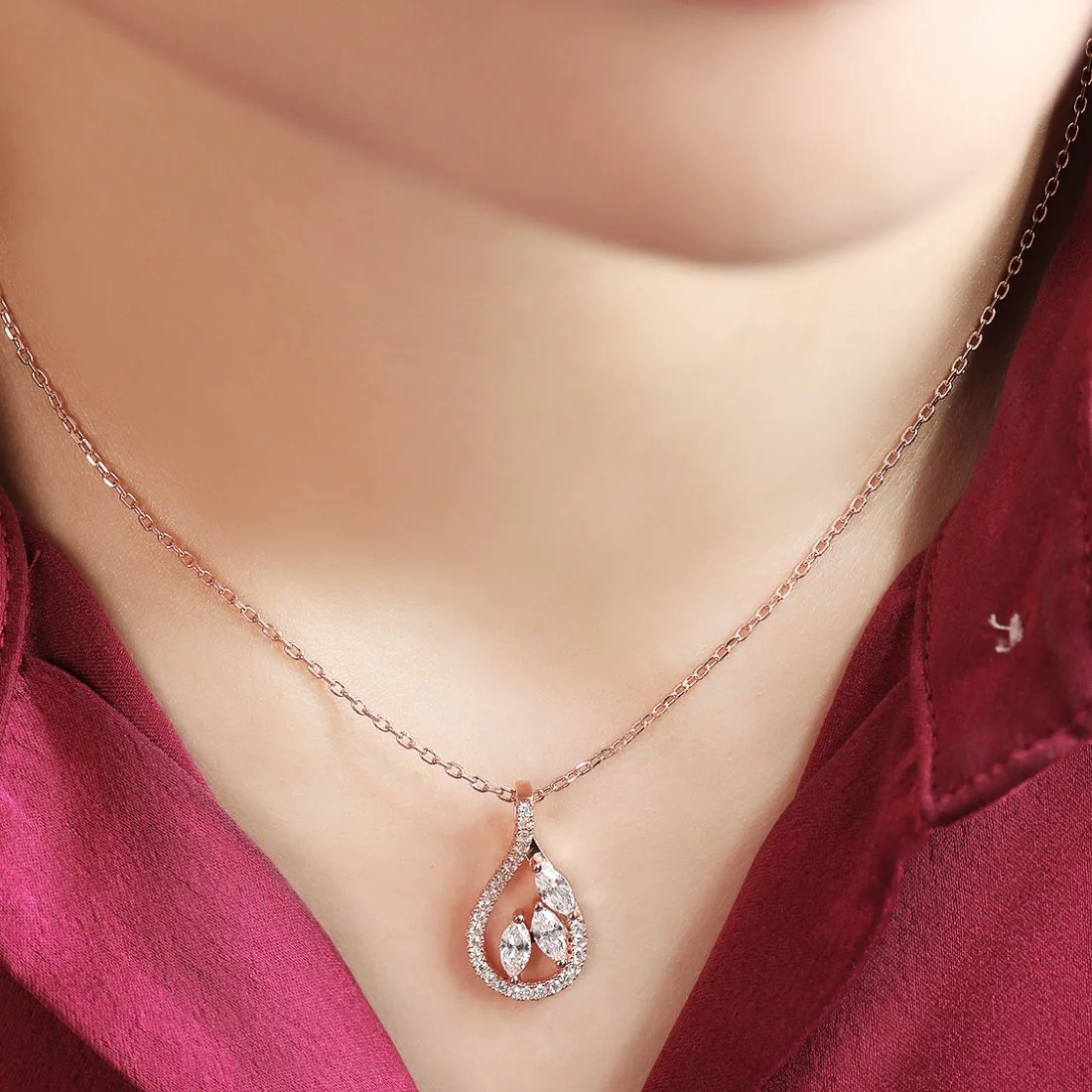 Radiant Fusion 925 Sterling Silver Rose Gold-Plated Abstract Necklace - Image 3