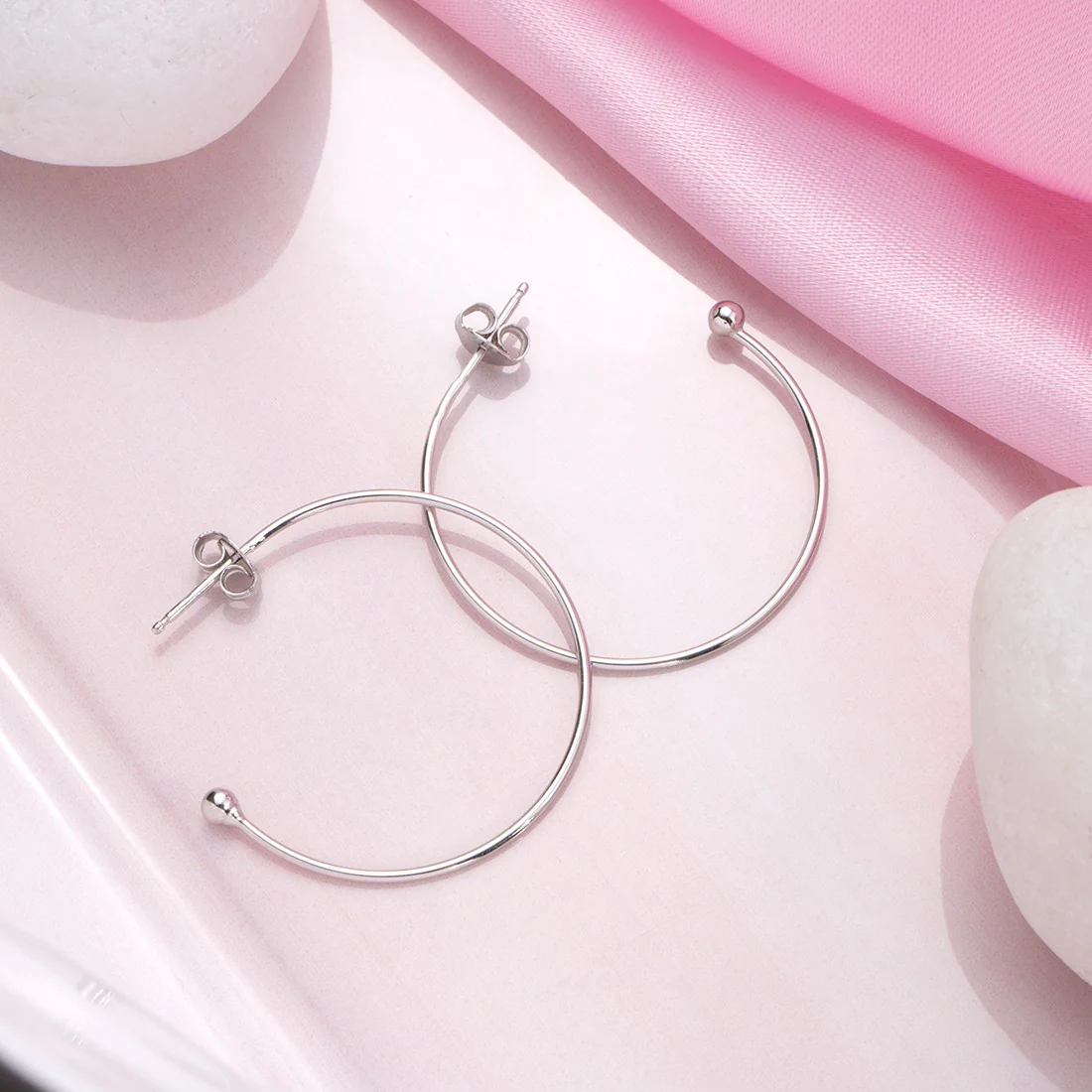 Single Drop Rhodium Platted 925 Silver Curl Earring