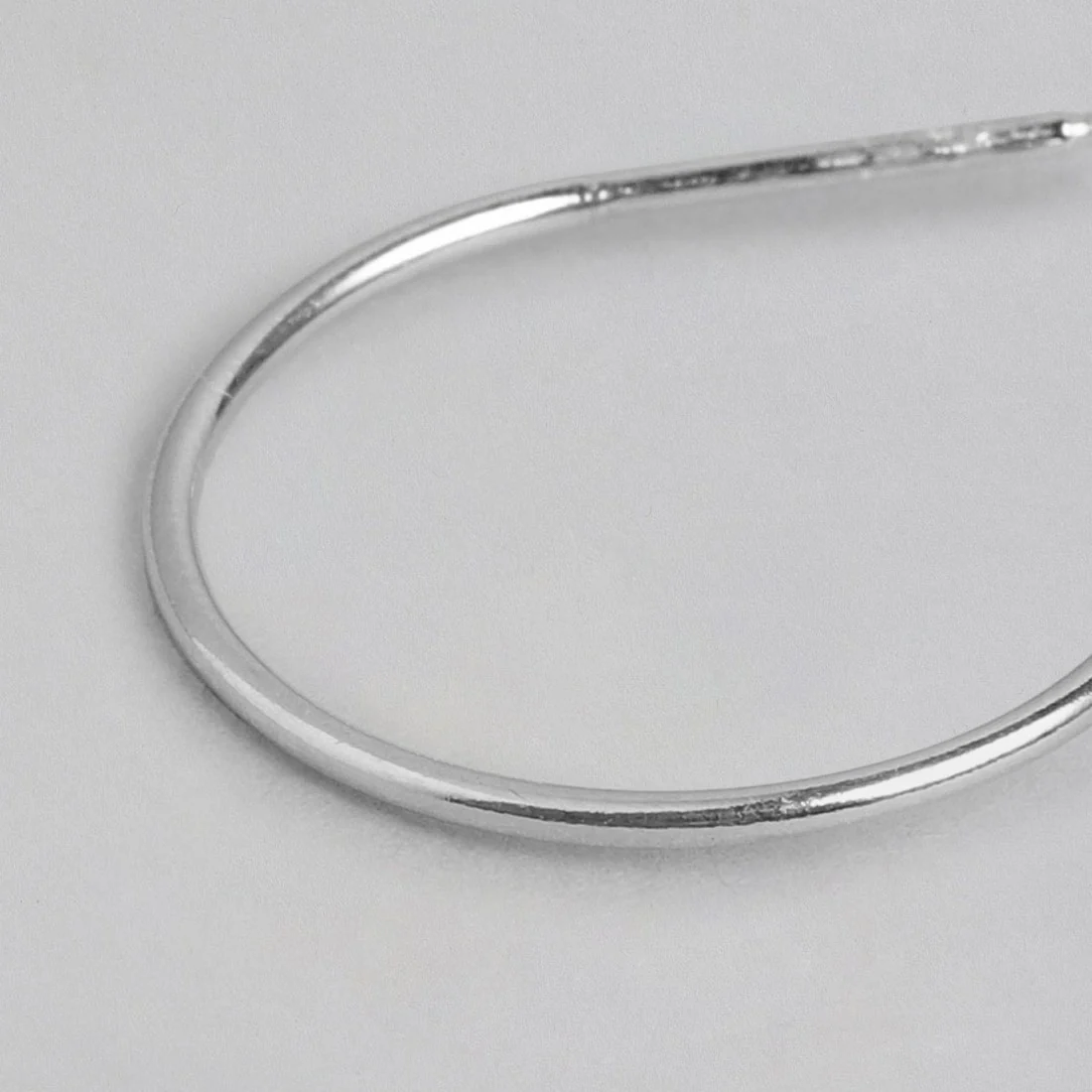 Single Drop Rhodium Platted 925 Silver Curl Earring - Image 4
