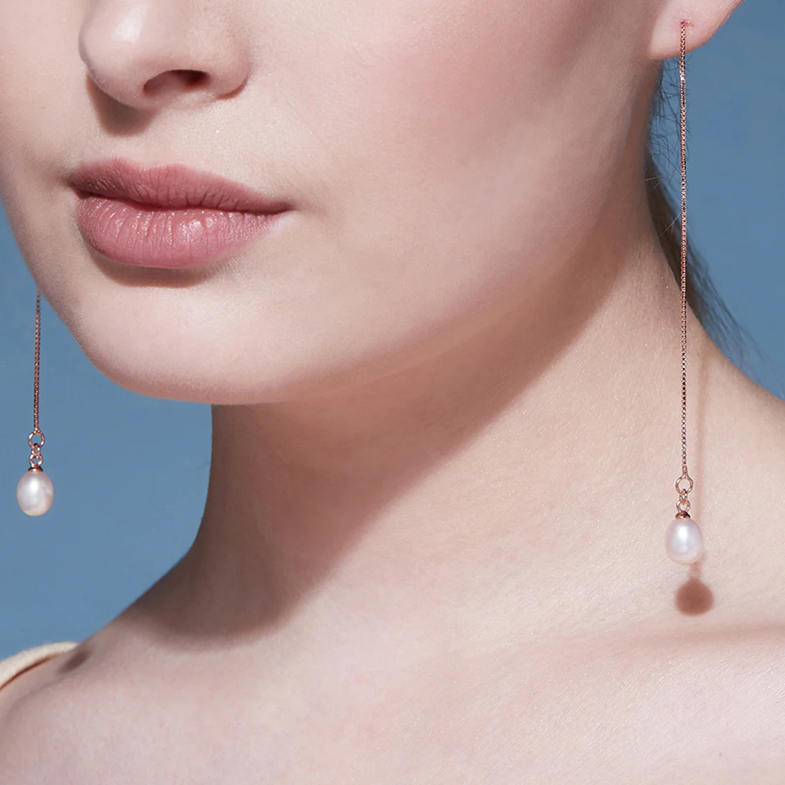 Sui Dhaga with Pearl 7mm 925 Silver Earrings in Rose Gold - Image 3