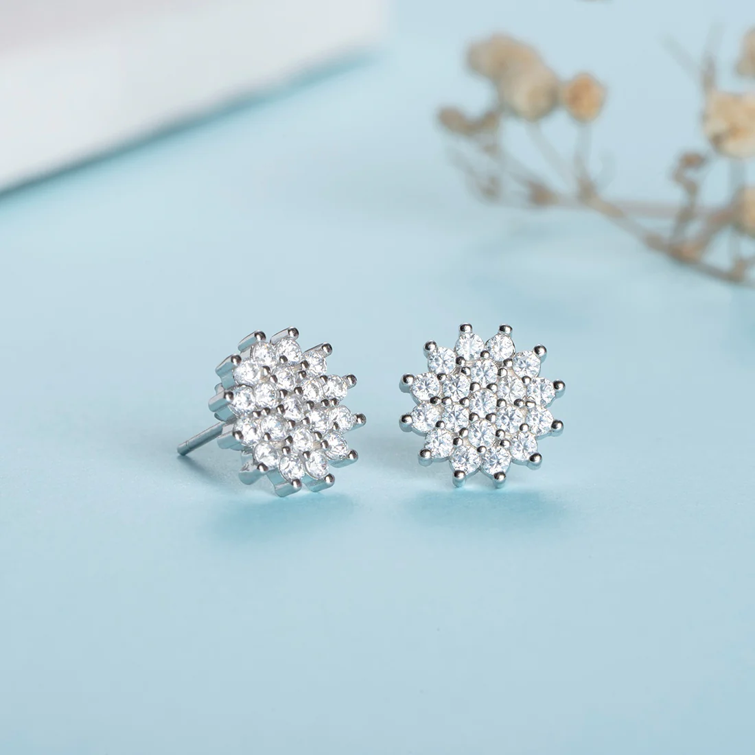 Fabulous Floral Silver 925 Silver Studs - Image 2